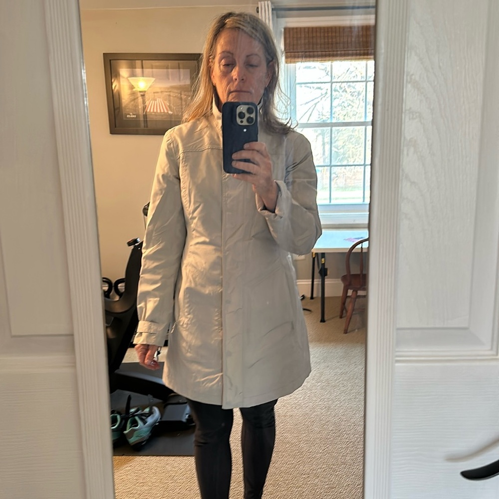 Eddie Bauer Travex Womans trench coat